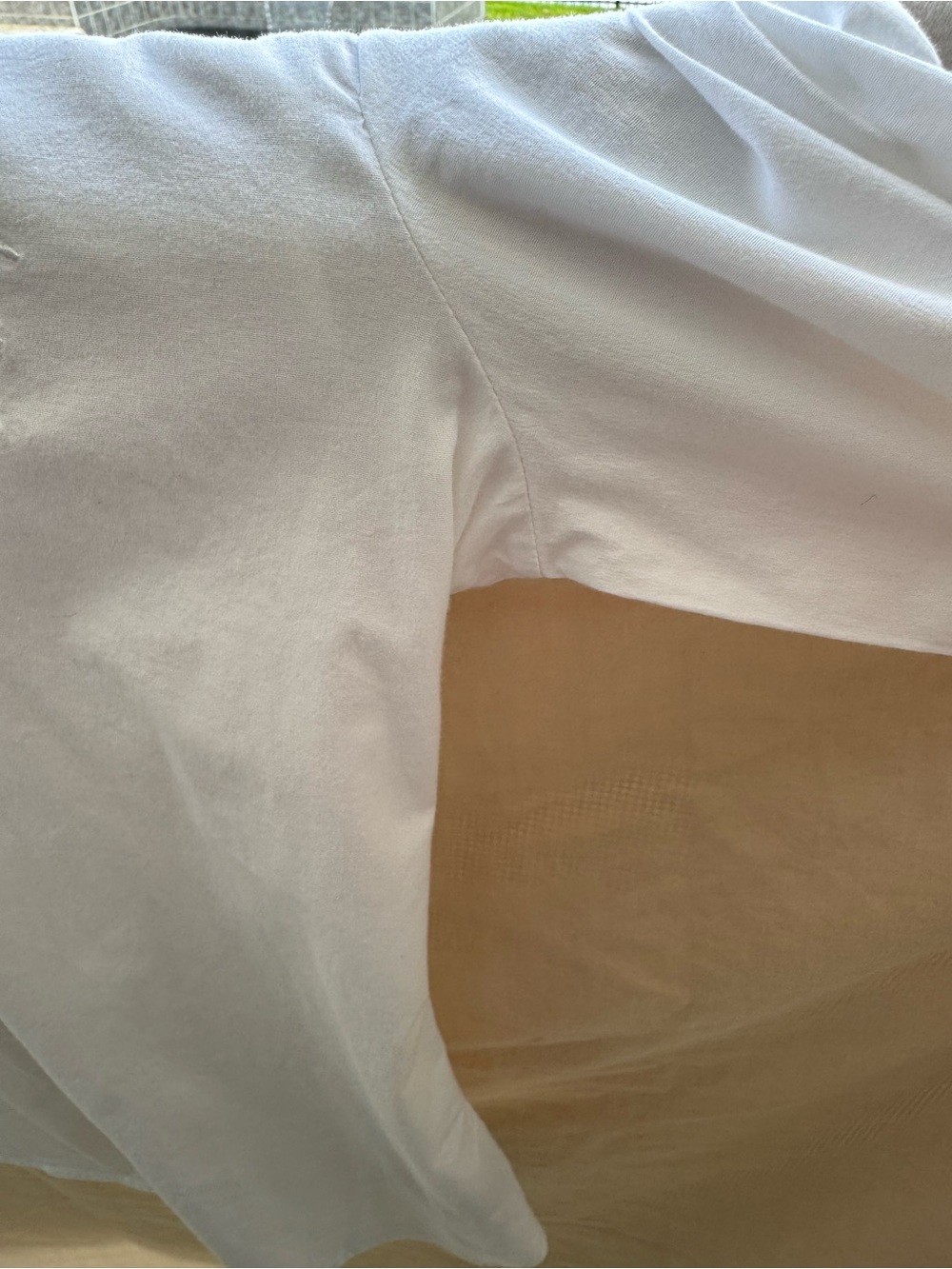 Women’s Burberry White Cotton Long-Sleeve Button-Down Shirt - Picture 13 of 16